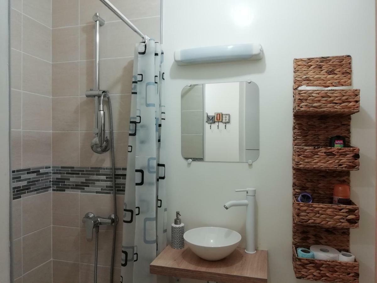 Chic Studio Near Paris Apartment Saint-Denis  Bagian luar foto
